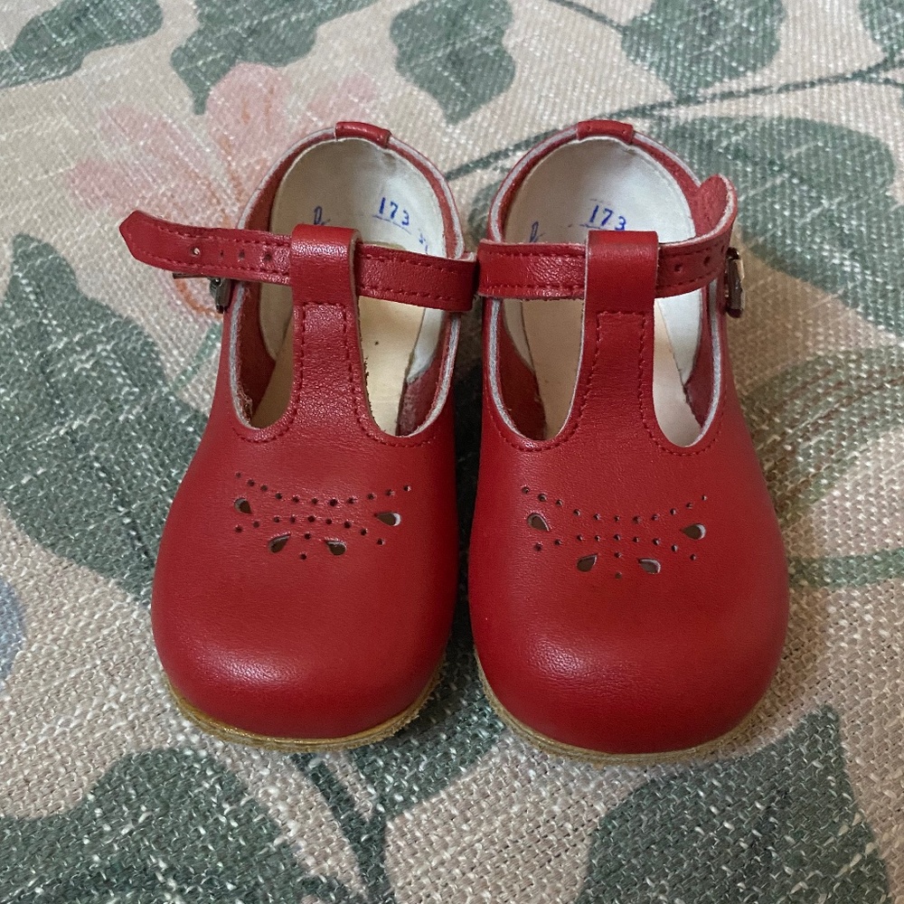 Red Leather T strap Shoes Size 5